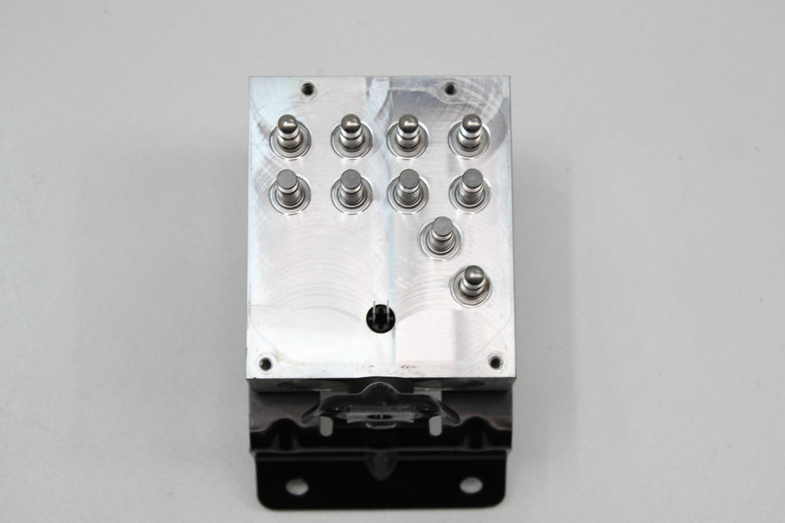 Used VY VZ Hydraulic Modulator Holden Commodore 92121616 V6 3.6 Alloytec