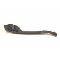 VE RHR Onyx Black Side Seat Trim 