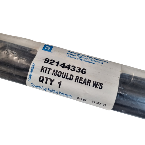 NOS VT VX Rear Windscreen Retainer Kit 