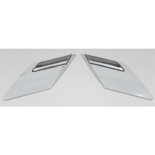 Holden WK WL Rear 1/4 Mould Pair Heron White 