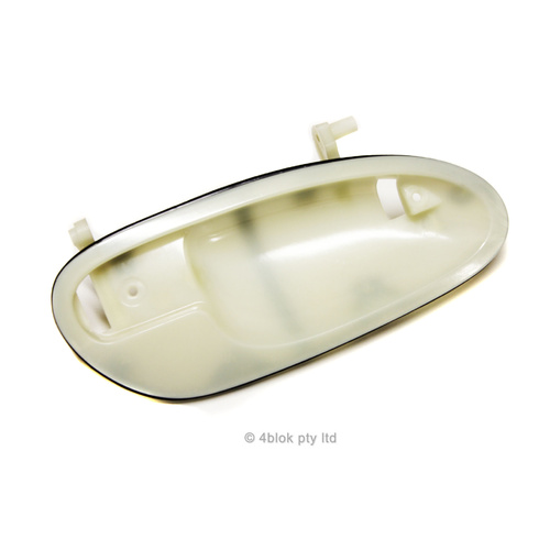 VT VX VY VZ Drivers rear door handle backing new 92085577