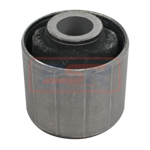 Genuine Toyota Landcruiser Rubber Rear Lower Trailing Arm Bush Each 48702-60040